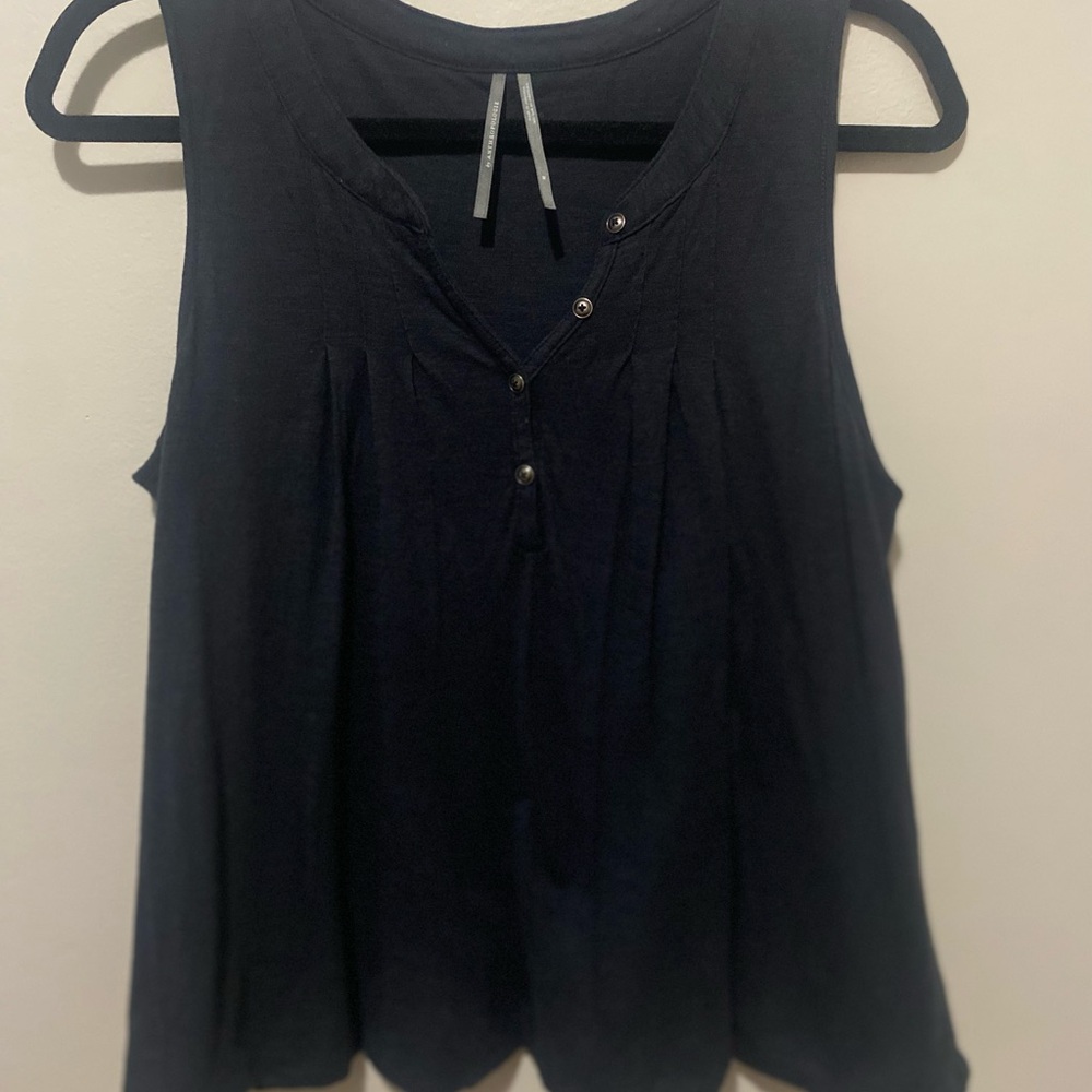 Anthropologie bubbly tank top with buttons